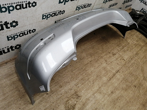 Фотография детали AA036121; Бампер задний; под паркт. (85022-EM00H) для Nissan Tiida/БУ; Оригинал; Р1, Мелкий дефект; . Фото номер 8