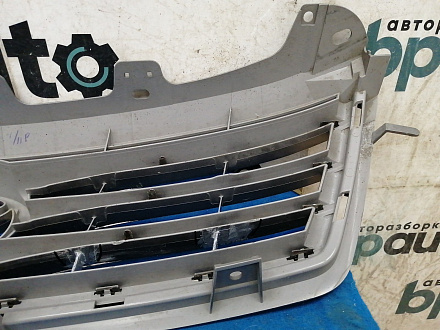 AA033273; Решетка радиатора (53101-42360) для Toyota Rav4 35 (2010 — 2013)/БУ; Оригинал; Р2, Удовлетворительное; 