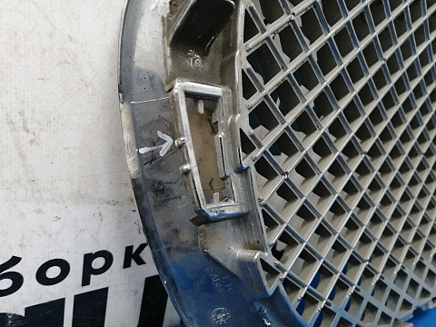 Фотография детали AA017531; Решетка радиатора (9X23-8A100-AA) для Jaguar XF I (2008-2011)/БУ; Оригинал; Р1, Мелкий дефект; . Фото номер 8