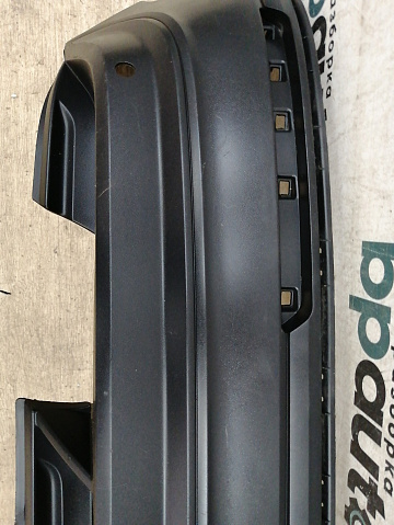 Фотография детали AA034393; Бампер задний нижняя часть; под паркт. (5NA807521) для Volkswagen Tiguan II (2016- 2020)/БУ; Оригинал; Р1, Мелкий дефект; . Фото номер 7