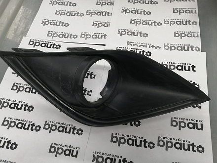 AA045551; Накладка ПТФ левая (6400G481) для Mitsubishi Outlander/БУ; Оригинал; Р1, Мелкий дефект; 