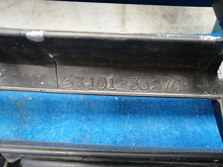 AA033733; Решетка радиатора (53101-33180) для Toyota Camry 40 (2006 — 2010)/БУ; Оригинал; Р1, Мелкий дефект; 