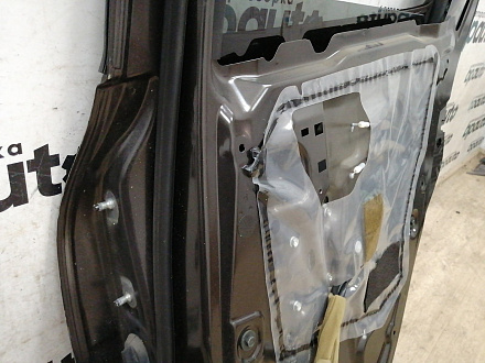 AA036839; Дверь задняя правая (H210M-1KAMA) для Nissan Juke/БУ; Оригинал; Р1, Мелкий дефект; KAX, Коричневый
