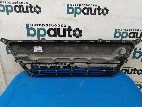 Фотография детали AA028846; Решетка переднего бампера (86561-1J000) для Hyundai I 20 (2009-2012)/БУ; Оригинал; Р1, Мелкий дефект; . Фото номер 7