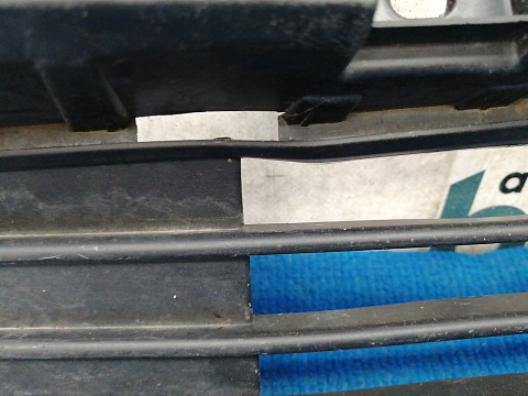 Фотография детали AA036538; Решетка переднего бампера правая (53112-60100) для Lexus GX460 II (2009 — 2013)/БУ; Оригинал; Р1, Мелкий дефект; . Фото номер 3