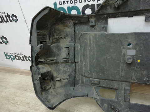 Фотография детали AA010588; Кожух запасного колеса (6430A117) для Mitsubishi Pajero/БУ; Оригинал; Р2, Удовлетворительное; . Фото номер 8