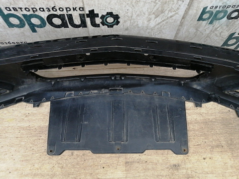 Фотография детали AA033581; Бампер передний; без паркт.; под омыват. (13225746) для Opel Astra/БУ; Оригинал; Р1, Мелкий дефект; . Фото номер 9