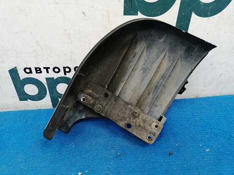 Фотография детали AA018106; Законцовка подножки передняя правая (51773-60150) для Toyota Land Cruiser 200 (2008 — 2012)/БУ; Оригинал; Р1, Мелкий дефект; . Фото номер 4