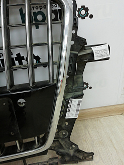 AA000989; Решётка радиатора, S-line; под паркт. (8R0 853 651 AB) для Audi Q5 I рест. (2012-2017)/БУ; Оригинал; Р0, Хорошее; 