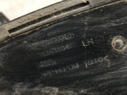 Фотография детали AA036152; Накладка на крыло передняя левая, расширитель (31283104) для Volvo XC70/БУ; Оригинал; Р1, Мелкий дефект; . Фото номер 7