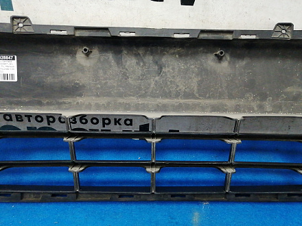 AA028847; Решетка переднего бампера (86561-1J000) для Hyundai I 20 (2009-2012)/БУ; Оригинал; Р1, Мелкий дефект; 
