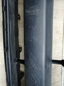 AA046068; Бампер передний; под паркт.; под омыват. (HY32-17F003-AAW) для Land Rover Discovery V L462 (2017 - 2020)/БУ; Оригинал; Р1, Мелкий дефект; 