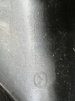 AA029030; Бампер передний; без паркт.; под омыват. (BGV450031) для Mazda 3 BL/БУ; Оригинал; Р1, Мелкий дефект; 