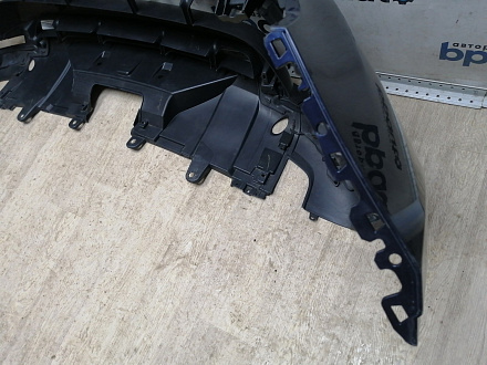 AA045884; Бампер передний; под паркт.; под омыват. (HY32-17F003-AAW) для Land Rover Discovery V L462 (2017 - 2020)/БУ; Оригинал; Р1, Мелкий дефект; 