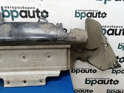 Фотография детали AA022668; Защита заднего бампера (FK72-589N836-AG) для Land Rover Discovery Sport I L550 (2014 - 2019)/БУ; Оригинал; Р1, Мелкий дефект; . Фото номер 4
