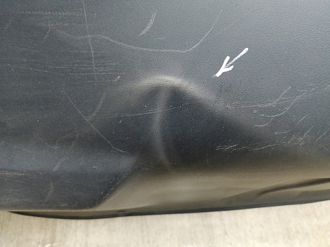 Фотография детали AA045734; Бампер передний; без паркт.; без омыват. (2E0807103) для Volkswagen Crafter (2006-2016)/БУ; Оригинал; Р1, Мелкий дефект; . Фото номер 10