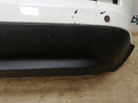 Фотография детали AA031350; Бампер задний; под паркт. (85022-1KA6H) для Nissan Juke I (2010-2014)/БУ; Оригинал; Р1, Мелкий дефект; . Фото номер 4