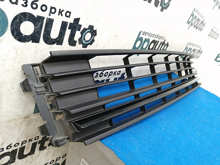 AA027774; Решетка переднего бампера (6RU853677C) для Volkswagen Polo V рест. Sedan (2015-2020)/БУ; Оригинал; Р0, Хорошее; 