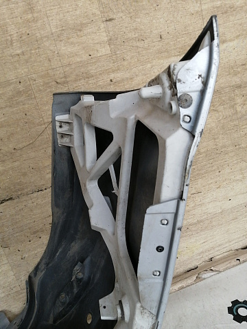 Фотография детали AA040733; Бампер задний; под паркт. (8M51-N17906-A) для Ford Focus II Wagon рест. (2007- 2011)/БУ; Оригинал; Р1, Мелкий дефект; . Фото номер 12