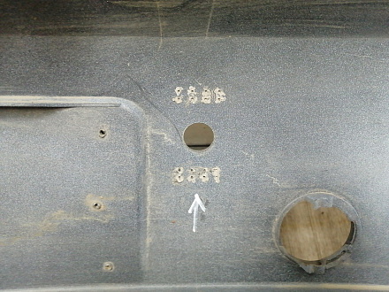 BA000249; Бампер передний; под паркт.; под омыват. (5M0807221N) для Volkswagen Golf Plus II (2009-2014)/БУ; Оригинал; Р1, Мелкий дефект; 