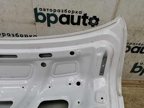 Фотография детали AA027795; Крышка багажника (69200-3Z310) для Hyundai I 40/БУ; Оригинал; Р2, Удовлетворительное; . Фото номер 9