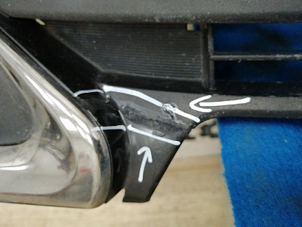 AA030958; Решетка переднего бампера (53112-33160) для Toyota Camry 55 рест. (2014 — 2017)/БУ; Оригинал; Р2, Удовлетворительное; 