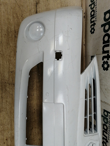 Фотография детали AA038886; Бампер передний; без паркт.; без омыват. (8200766454) для Renault Logan I (2004-2009)/Нов с деф; Неоригинал; Р0, Хорошее; . Фото номер 5