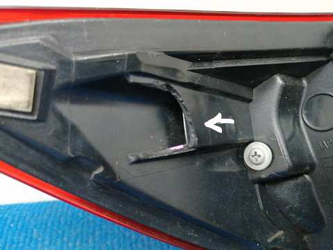 Фотография детали AA037391; Фонарь правый в крыло (B45D-51150) для Mazda 3 BM/БУ; Оригинал; Р1, Мелкий дефект; . Фото номер 8