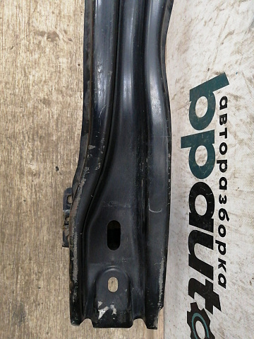 Фотография детали AA030359; Усилитель заднего бампера (5NA 807 305 A) для Volkswagen Tiguan/БУ; Оригинал; Р1, Мелкий дефект; . Фото номер 2