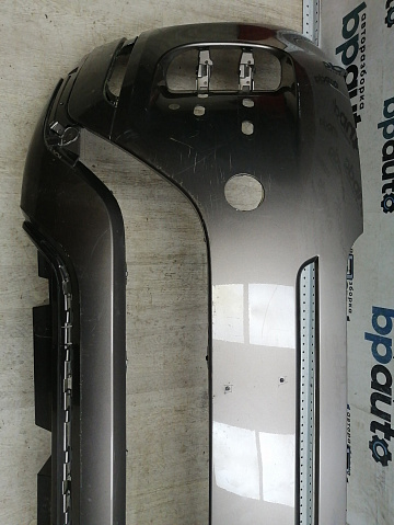 Фотография детали AA045883; Бампер передний, R-DYNAMIC; под паркт.; без омыват. (K8D2-17F775-BB) для Land Rover Range Rover Evoque II (2019- 2023)/БУ; Оригинал; Р1, Мелкий дефект; . Фото номер 5