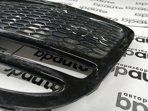 Фотография детали AA045557; Решетка заднего бампера левая; под паркт. (86661-A2610) для Kia CEED/БУ; Оригинал; Р1, Мелкий дефект; . Фото номер 4