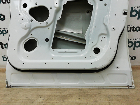 Фотография детали AA010276; Дверь передняя правая (LR016464) для Land Rover Range Rover Sport/БУ; Оригинал; Р0, Хорошее; (NER, 2135) Белый. Фото номер 9