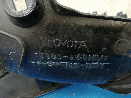 AA036057; Накладка крышки багажника нижняя правая (76805-42010) для Toyota Rav4/БУ; Оригинал; Р1, Мелкий дефект; 