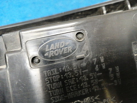 Фотография детали AA033930; Фонарь в крыло правый (HY32-13404-CF) для Land Rover Discovery V L462 (2017 - 2020)/БУ; Оригинал; Р1, Мелкий дефект; . Фото номер 10