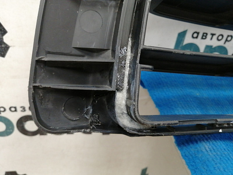 Фотография детали AA037749; Решетка переднего бампера (53112-60080) для Lexus LX570, LX450D (2008 — 2011)/БУ; Оригинал; Р1, Мелкий дефект; . Фото номер 11