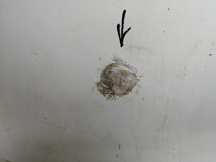 AA046063; Бампер задний; без паркт. (BM51-A17906-AGW) для Ford Focus III Hatchback (2011- 2015)/БУ; Оригинал; Р1, Мелкий дефект; 