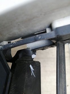 AA045519; Бампер передний; под паркт.; под омыват. (4L0 807 437 H) для Audi Q7 I рест. (2010-2015)/БУ; Оригинал; Р1, Мелкий дефект; 