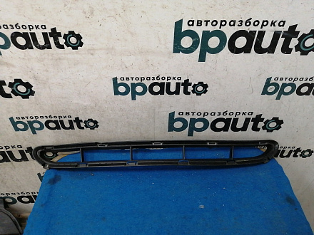 AA030995; Решетка переднего бампера (86522-2P500) для Kia Sorento II рест. (2012- 2020)/БУ; Оригинал; Р1, Мелкий дефект; 