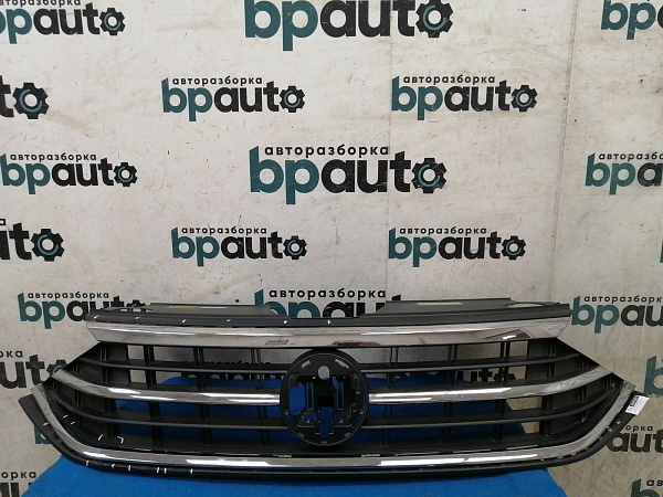 Решетка радиатора Фольксваген Polo VI Liftback 2020- 2022, б/у, фото 1
