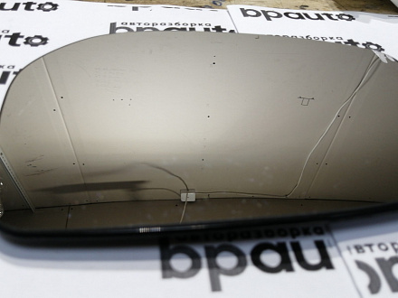 AA045098; Зеркальный элемент левый (87909-0D260) для Toyota Yaris/БУ; Оригинал; Р1, Мелкий дефект; 