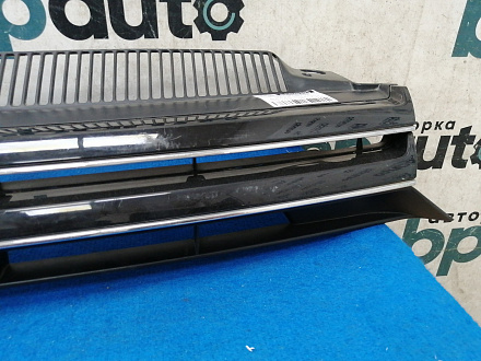 AA028223; Решетка радиатора (5K0853651AL) для Volkswagen Golf/БУ; Оригинал; Р2, Удовлетворительное; 
