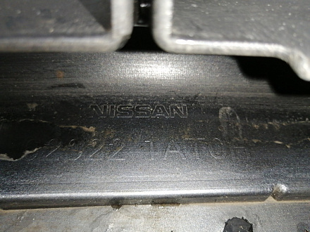 AA045154; Бампер передний; без паркт.; под омыват. (62022-1AT0H) для Nissan Murano Z51/БУ; Оригинал; Р1, Мелкий дефект; 