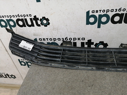 AA011807; Решетка переднего бампера (53112-33120) для Toyota Camry 50 (2012 — 2014)/БУ; Оригинал; Р1, Мелкий дефект; 