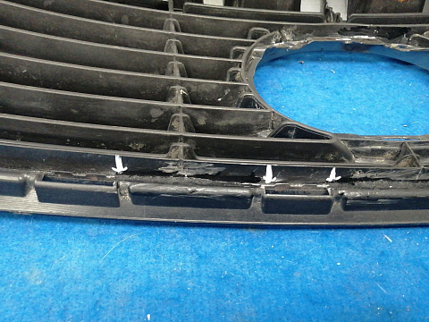 Фотография детали AA034642; Решетка радиатора (53111-33440) для Lexus ES VI (2012 - 2015)/БУ; Оригинал; Р2, Удовлетворительное; . Фото номер 11