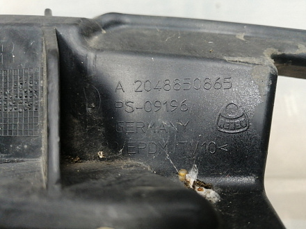 AA045503; Кронштейн, каркас переднего бампера правый (A2048850865) для Mercedes-Benz C-klasse III (W204) (2006-2011)/БУ; Оригинал; Р0, Хорошее; 