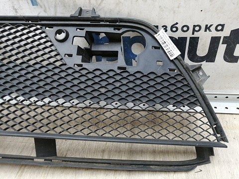 Фотография детали AA046139; Решетка переднего бампера, AMG; под паркт. (A1668855022) для Mercedes-Benz GL-klasse II (X166) (2012-2016)/БУ; Оригинал; Р1, Мелкий дефект; . Фото номер 2