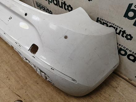 AA042247; Бампер задний, под хром молдинг; под паркт. (13368066) для Opel Astra J рест. HB 5D (2012 - 2015)/БУ; Оригинал; Р1, Мелкий дефект; 