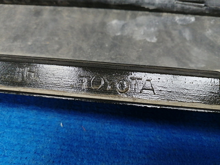 AA016330; Накладка на порог правая (75850-60040) для Toyota Land Cruiser/БУ; Оригинал; Р0, Хорошее; 