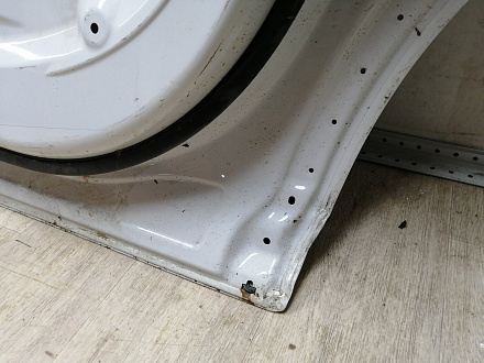 AA045177; Дверь задняя правая (T4A1370) для Jaguar F-Pace I (2016-2020)/БУ; Оригинал; Р1, Мелкий дефект;