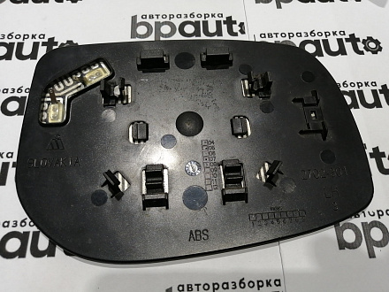 AA045098; Зеркальный элемент левый (87909-0D260) для Toyota Yaris/БУ; Оригинал; Р1, Мелкий дефект; 